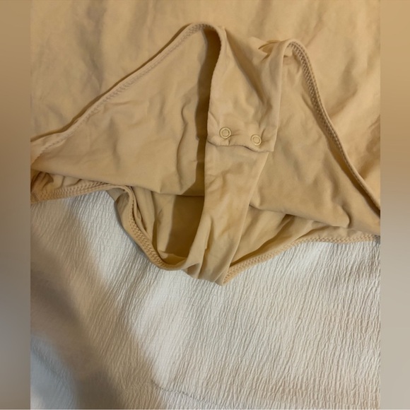 SKIMS Nude Thong Body Suit Size Large - Picture 5 of 5